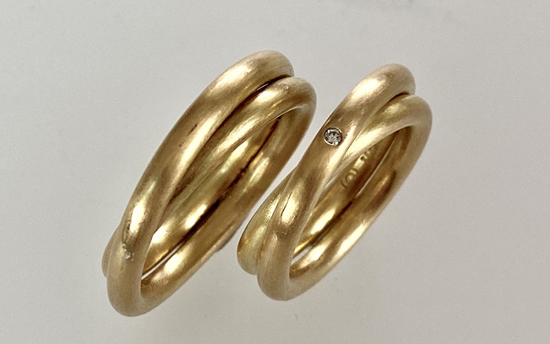 02_endlosringe750ergelbgold