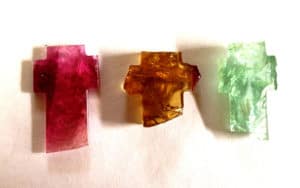 10_verschiedeneturmalinkreuze