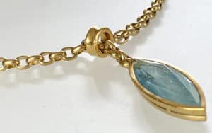 21_aquamarinnavette750erGGmitfeingold