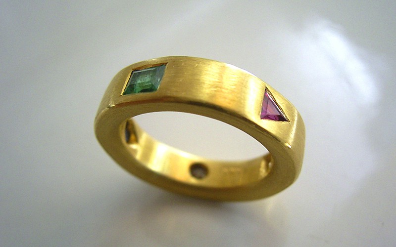 46_5elementeringrubinsaphirbrillantsmargdcitrinfeingold